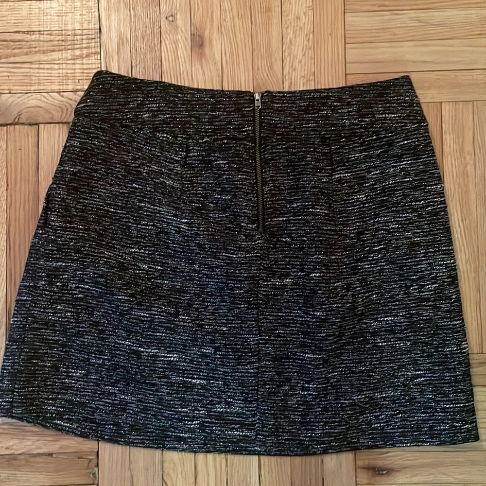 Perfect new years skirt - Picture 2 of 3